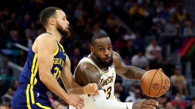 蜂鸟-关于国际比赛日突围战来临，里尔围绕NBA常规赛扳平良机，球迷炸锅，赛程密集仍需轮换的信息