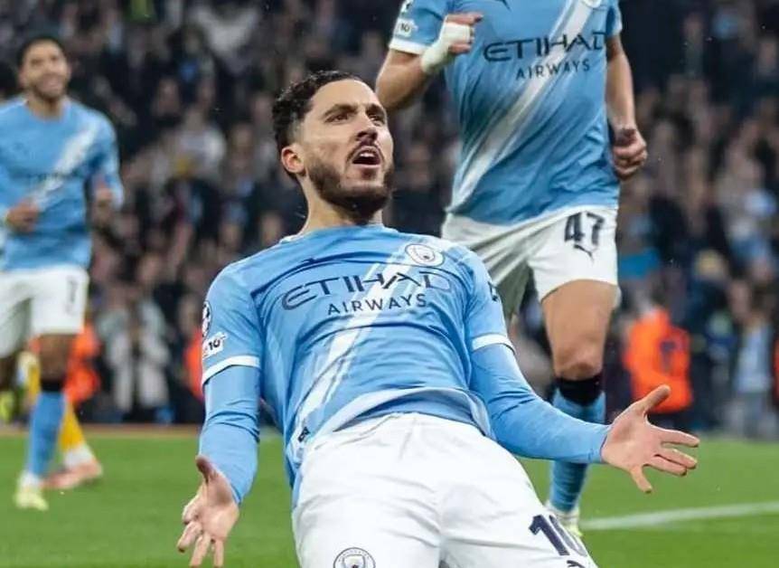 蜂鸟-包含德布劳内赛事官方发布赛况扑朔迷离新规，美国队争议不断！的词条